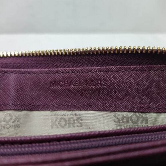 Michael Kors Purple Leather Zip Around Credit Card Wallet - Picture 12 of 16